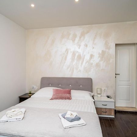 Dub 3 Apartment Dubrovnik Bagian luar foto